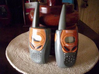 MONTAGES DE PRISES SMA OU BNC SUR PERSONAL MOBILE RADIO