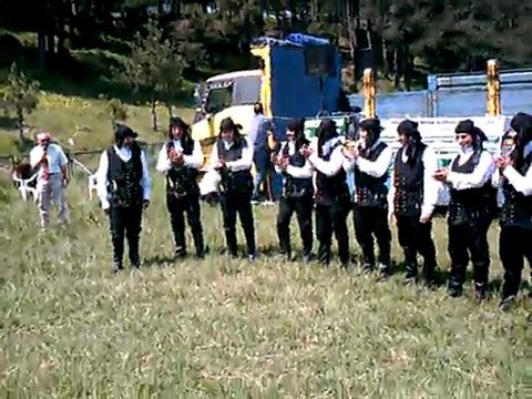 gulparlılar derneği folklor ekibi