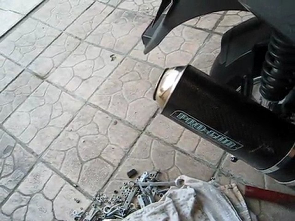 Progun carbone  avec DBkiller sur SYM GTS 125cc