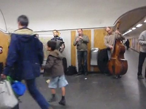 buskers on Châtelet-les Halles metro station , Paris