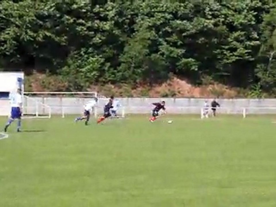 003 - But de Jerry Licatalosi (3-1)