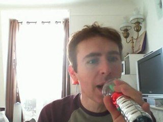 Wiwi égratigne "sans re(père)"