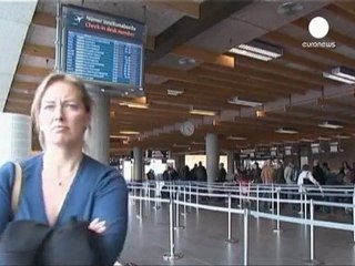 Primeras cancelaciones por la erupción del volcán...