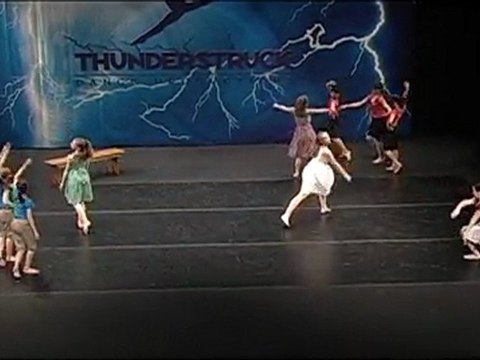 Bowie Dance Competition - Playground Games