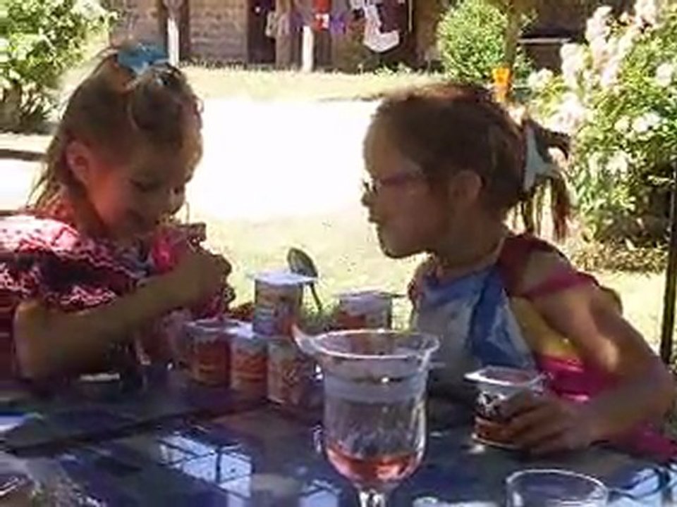 18mai11-lechateau-de-yaourt3