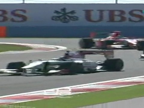 Valsecchi 3 way battle GP2 2011 Round01 Turkey Race1