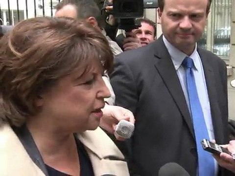 Martine Aubry choquée par l'image montrant DSK menotté