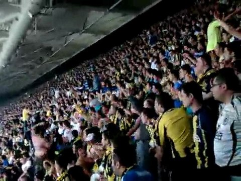 Bu dünyayı yakarız senin için şampiyonluk gelince - 150511