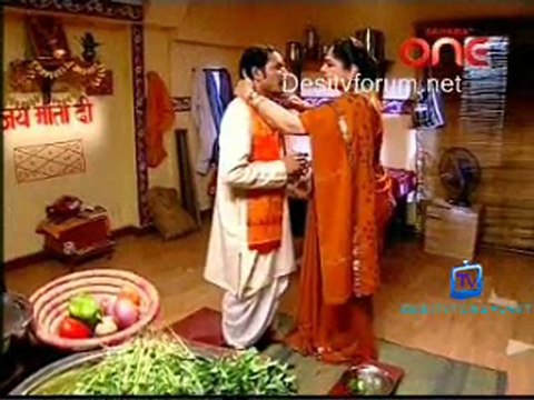 Hamari Beti Raj Karegi - 16th May 2011 Part1