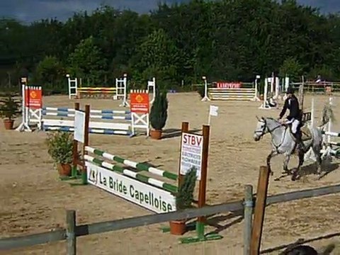 CSO La Bride Capelloise 15/05/2011 : Fiona et Mikado (tour en club 1)