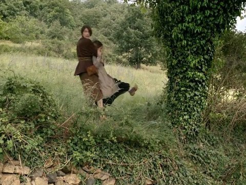 Derrière les Murs (Laetitia Casta) - Bande annonce officielle