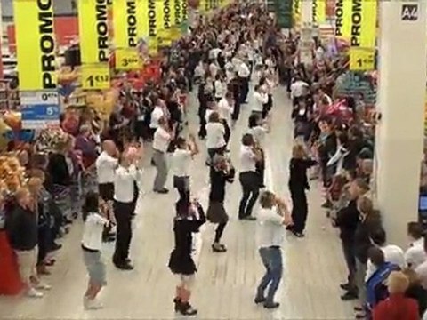 Flashmob Auchan Petite Foret officiel