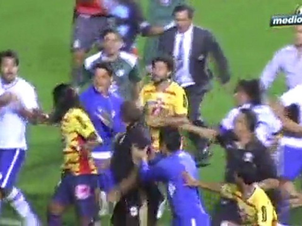 Medio Tiempo.com - Goles Cruz Azul vs Morelia, 15 de Mao del 2011