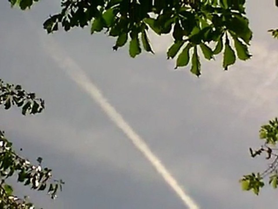 chemtrail france oise mai 2011 encore et encore !!!