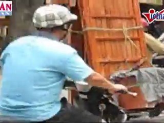 1001 kiểu cõng hàng trên phố