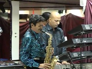 Little Star alive in Paris 2010 (01-3)