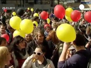 Belgian king asks Socialist to form a government