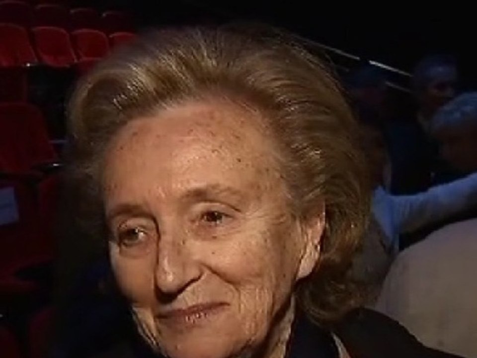 Carla Bruni enceinte: "une chance pour la France"