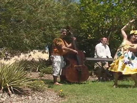 OLOLONG - Japanese song by Gülay Princess & The Ensemble Aras - 2011