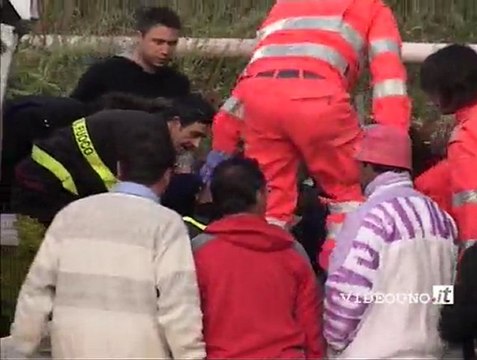 Matera: ribaltato un camion del soccorso stradale
