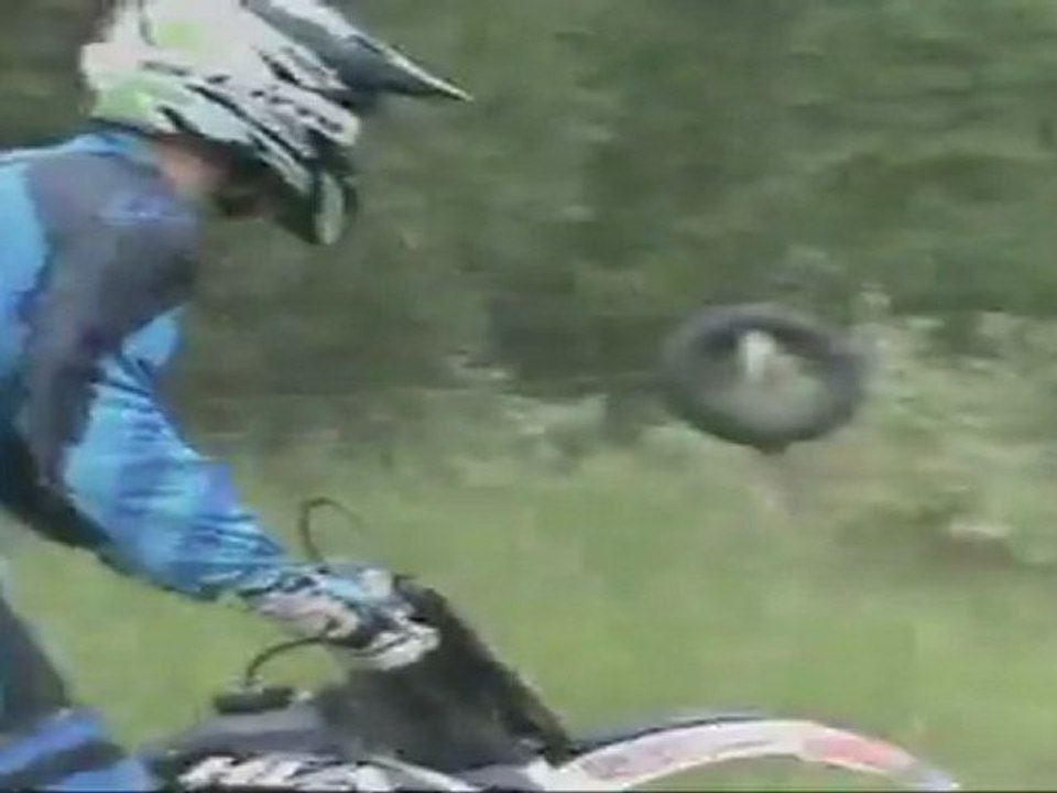 quad et moto cross à Gironcourt sur Vraine par Valerie Genin .B Vidéo