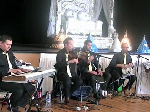 ORCHESTRE marocain VOIX D ORIENT ( CHANTER PAR MOUNIR )