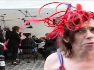 MIRA BELLE : MONTMARTRE EN CHAPEAUX