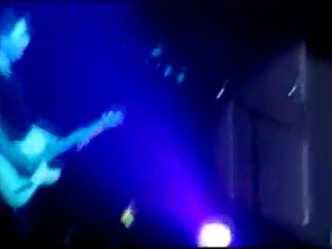 Avril Lavigne - I love You - Live in Jakarta (11 May 2011) (by 6ustucN)