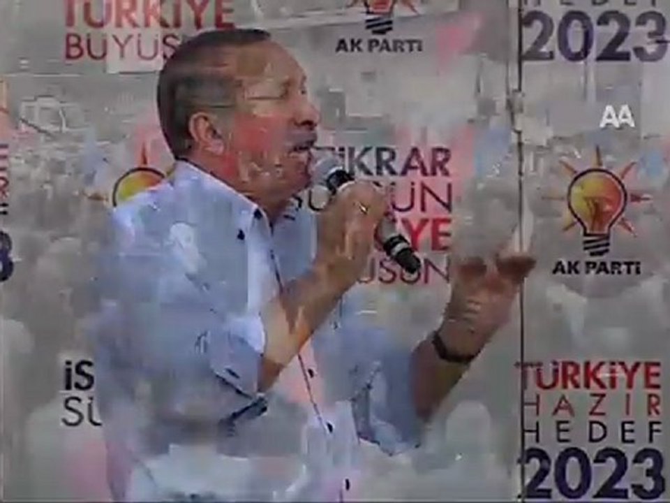 MEYDANLARDA SEÇİM YARIŞI