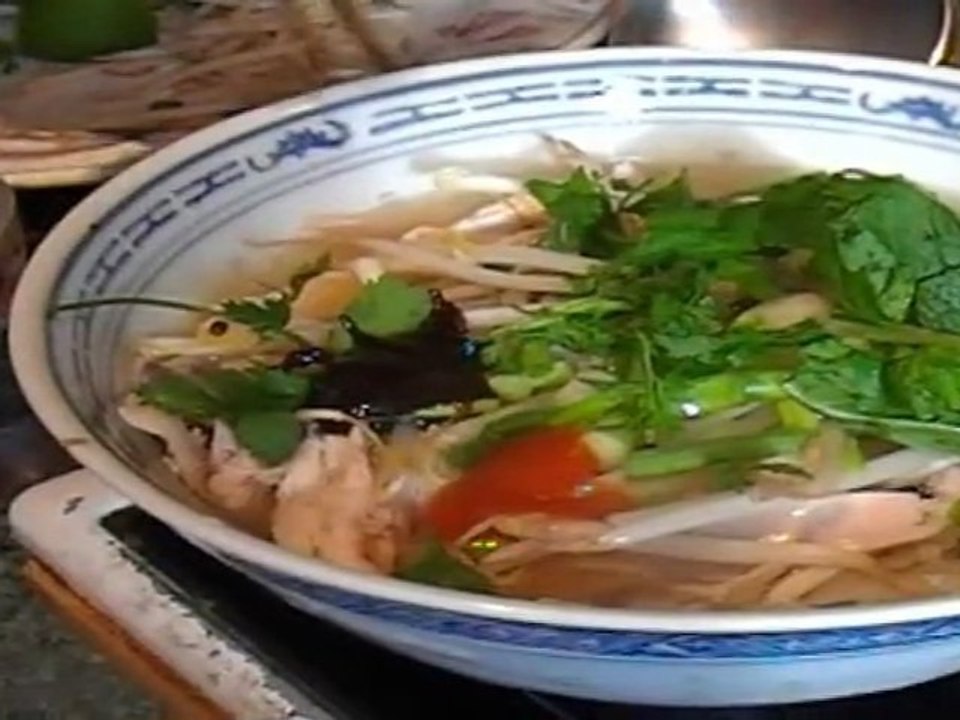 Soupe pho au poulet