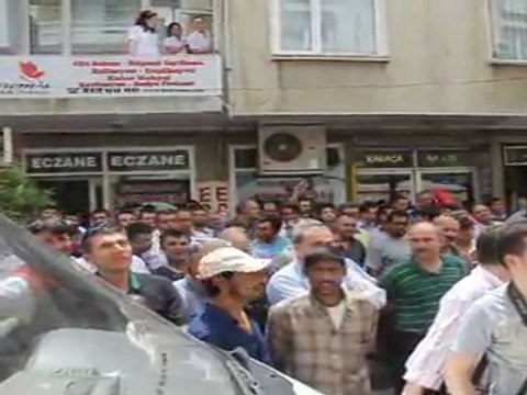 Akhisar Anadolu Bank Güvenlik Görevlisi İntihar Etti