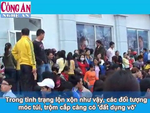 Khai trương siêu thị BigC Vinh: Tắc đường, quá tải