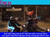 Thành Vinh ăn mừng ĐT Việt Nam vào bán kết AFF Cup 2010