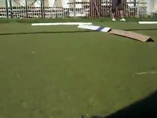 Cam embarquée dans sprint 2 sur terrain de foot synthétique