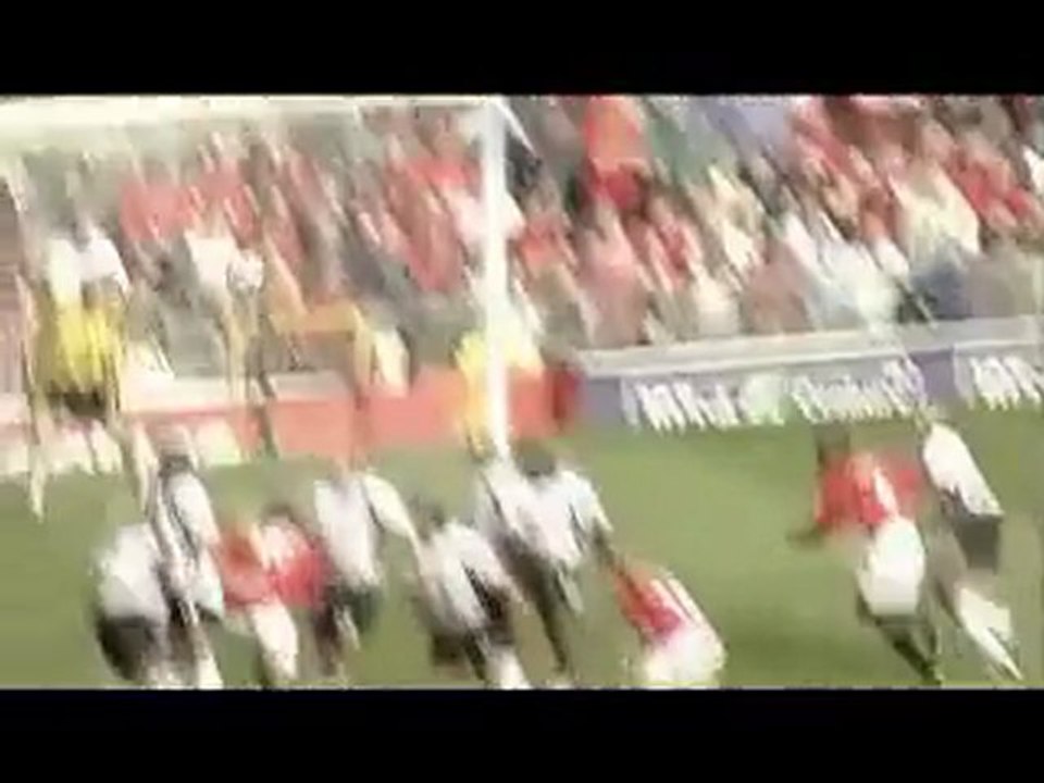All the FreeKicks from David Beckham 1995-2007