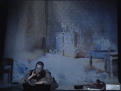 Le bain, Performance de Nathalie Hauwelle, d’après « Le bain » de Jean Luc Lagarce