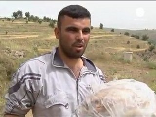 In migliaia fuggono dalla Siria, Libano accoglie profughi