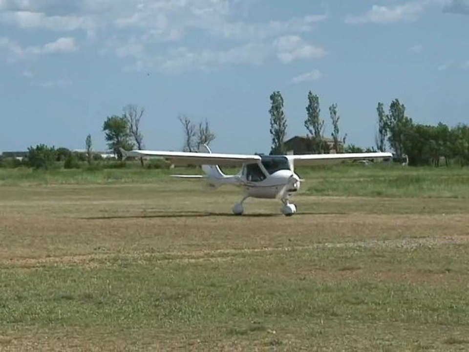 Fête Aérienne du 15 mai 2011 base ULM de Sauvian