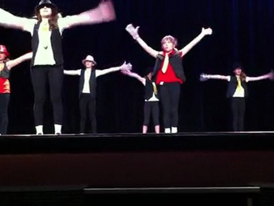 ma fille danse sur michael jakson