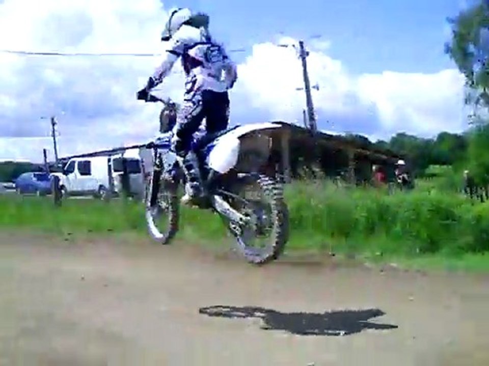 CLIP1203 (2)