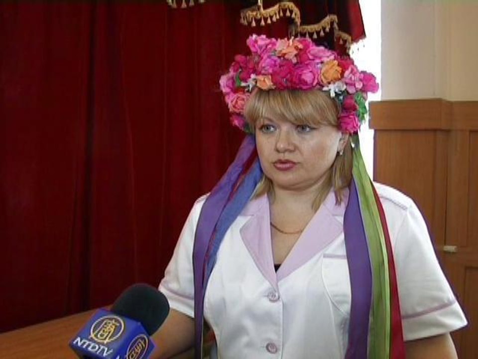 Nurses Model New Uniforms for International Nurses Day