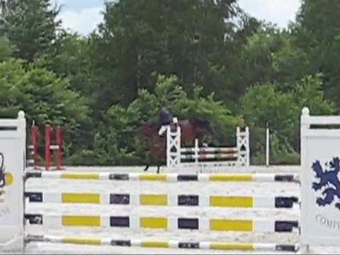 LITCHIE DE BERNOT EN CSO A COMPIEGNE