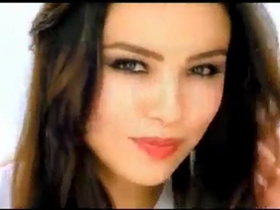 Ismail yk - one minute yenı klıp 2011 Girseslime.com CavBella_Orhan