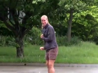 Lo scherzo della borsetta fantasma
