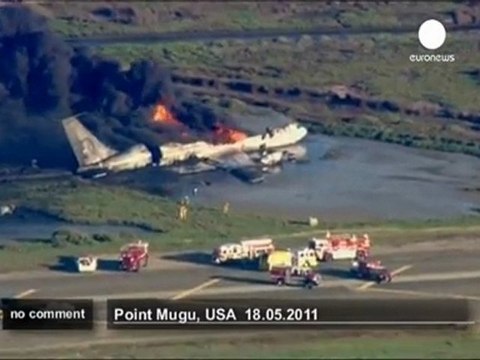 Un Boeing de l'armée américaine s'écrase... - no comment