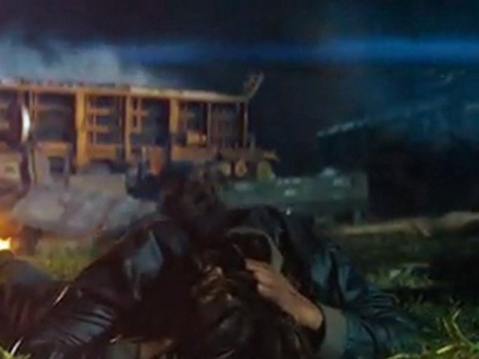 Super 8 - Sequence du train #2 [VO|HD]