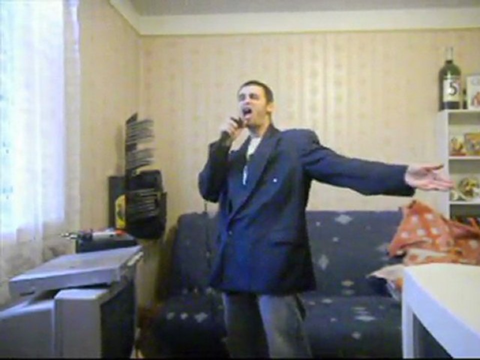 PoPol-ZioZio  chante mike brant -laisse moi t'aimer ( playback)