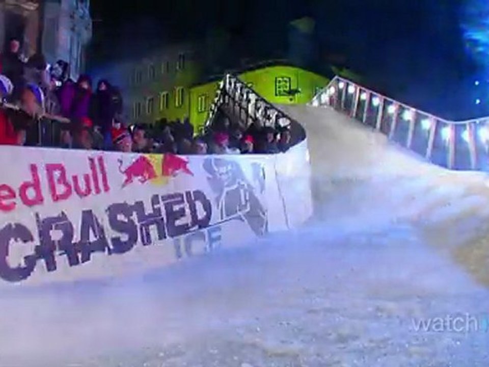 Extreme Sport Red Bull Crashed Ice: Downhill Skating