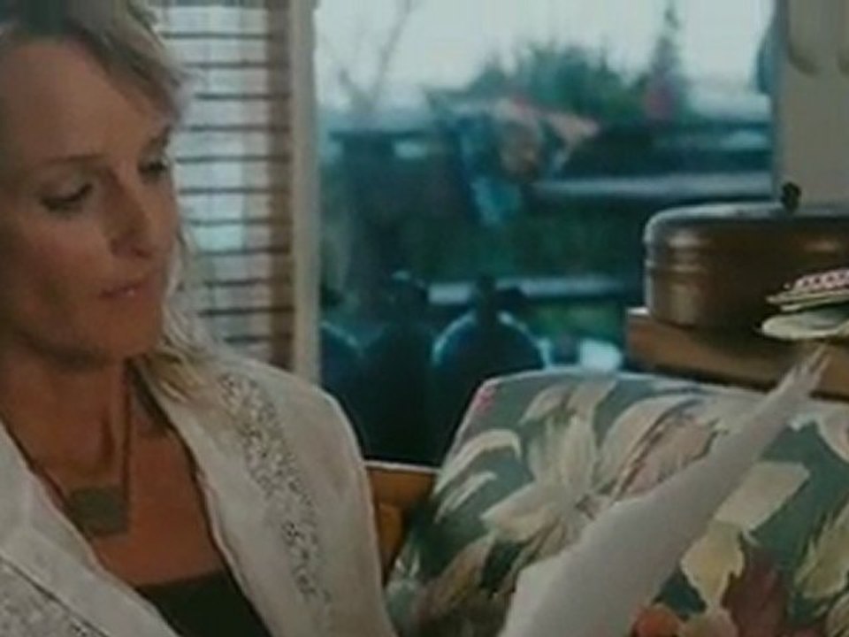 Soul Surfer (2011) (Official) Trailer