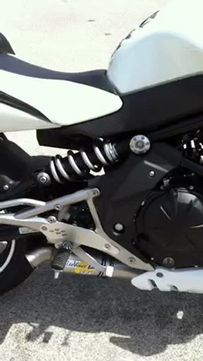 pot leovince oval evo II avec chicane sur er-6n 2011